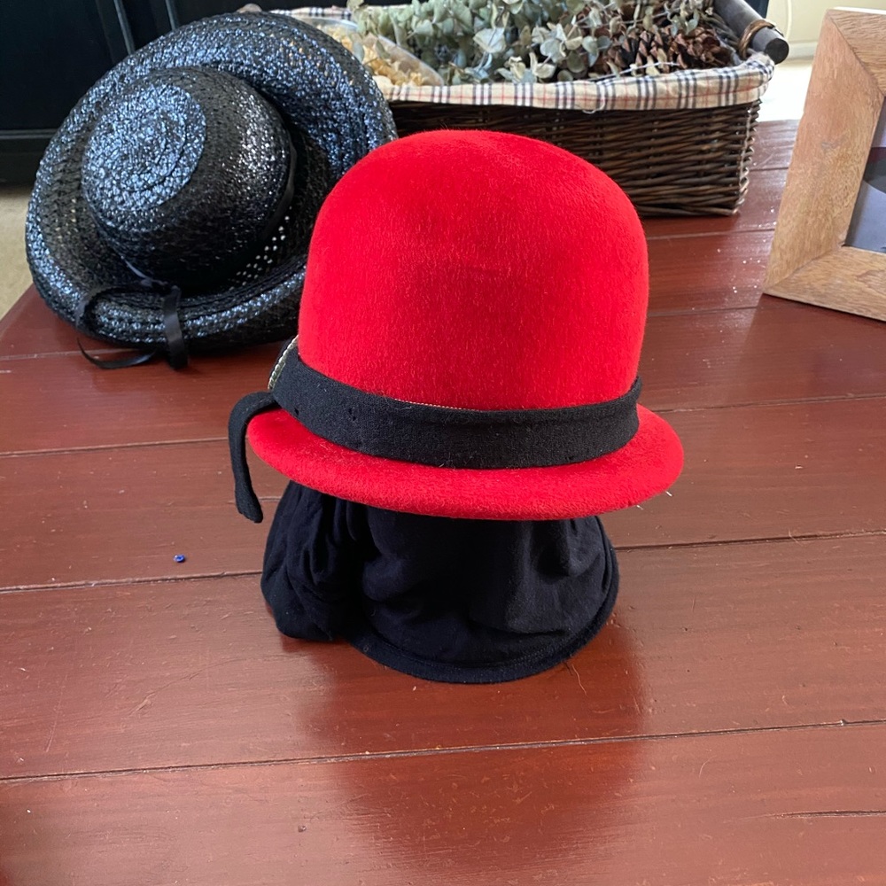 Women’s hats